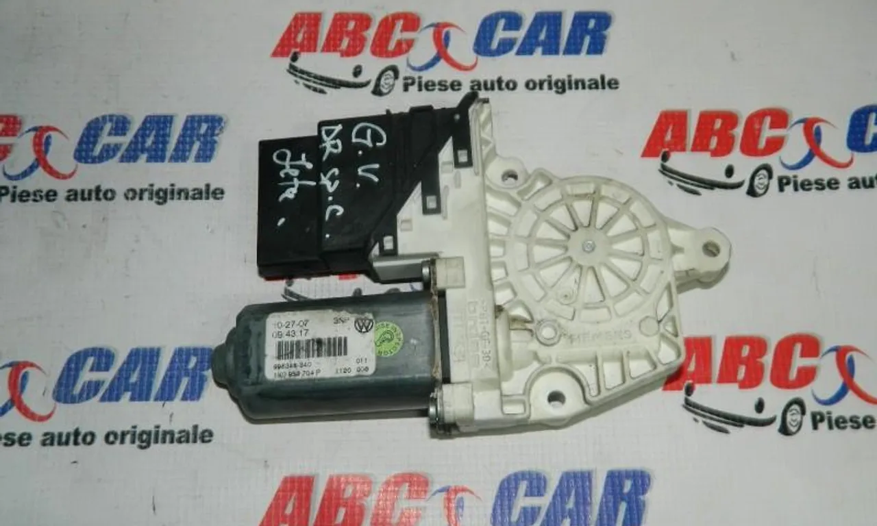 Motoras macara usa dreapta spate VOLKSWAGEN PASSAT B6 2005-2011