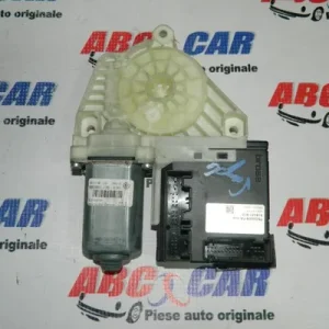 Motoras macara usa stanga fata