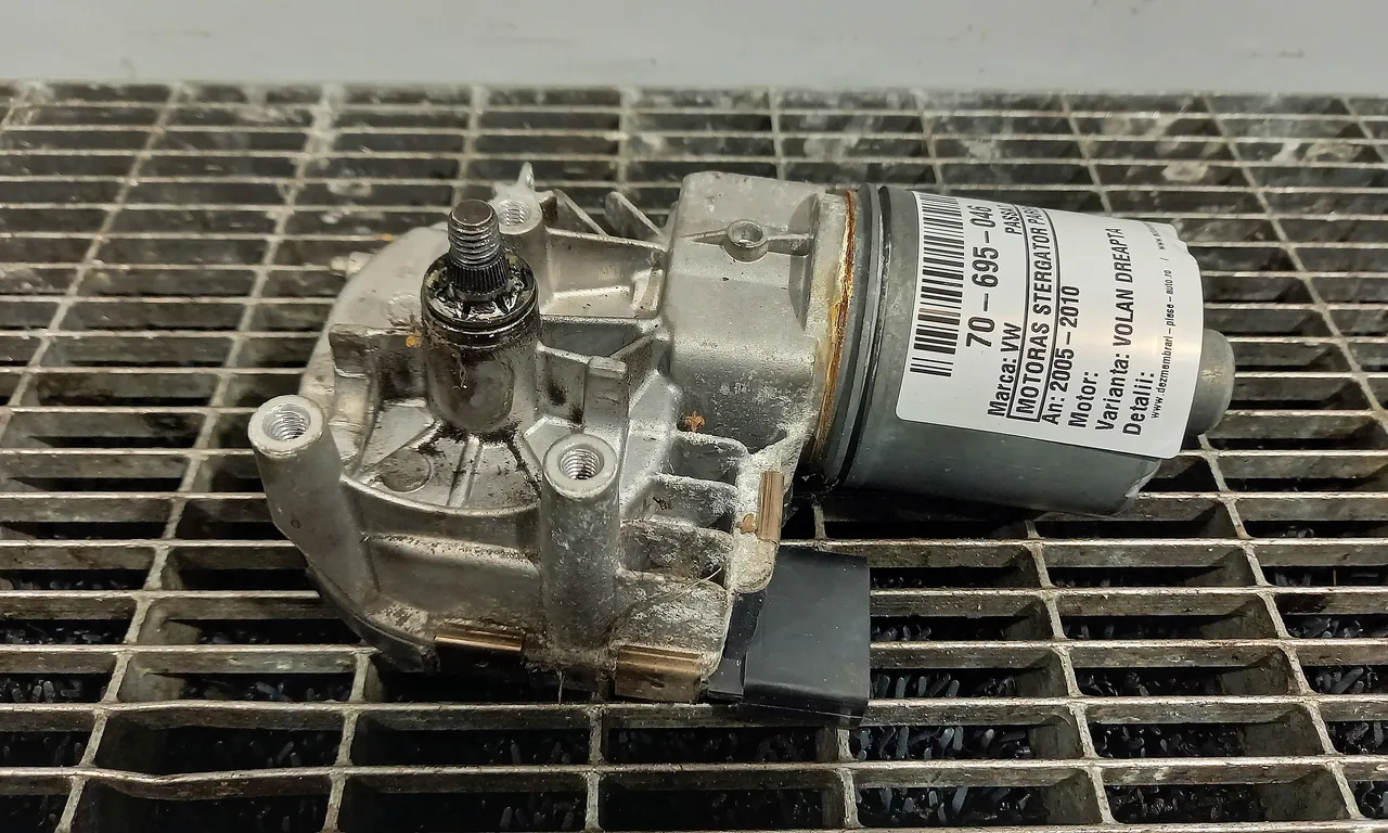 MOTORAS STERGATOR PARBRIZ VOLKSWAGEN PASSAT B6 2005-2011