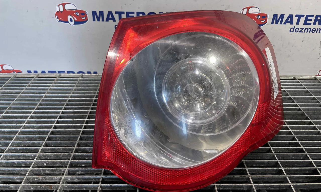 STOP DREAPTA VOLKSWAGEN PASSAT B6 2005-2011