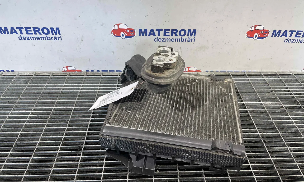 RADIATOR CLIMA VOLKSWAGEN PASSAT B6 2005-2011