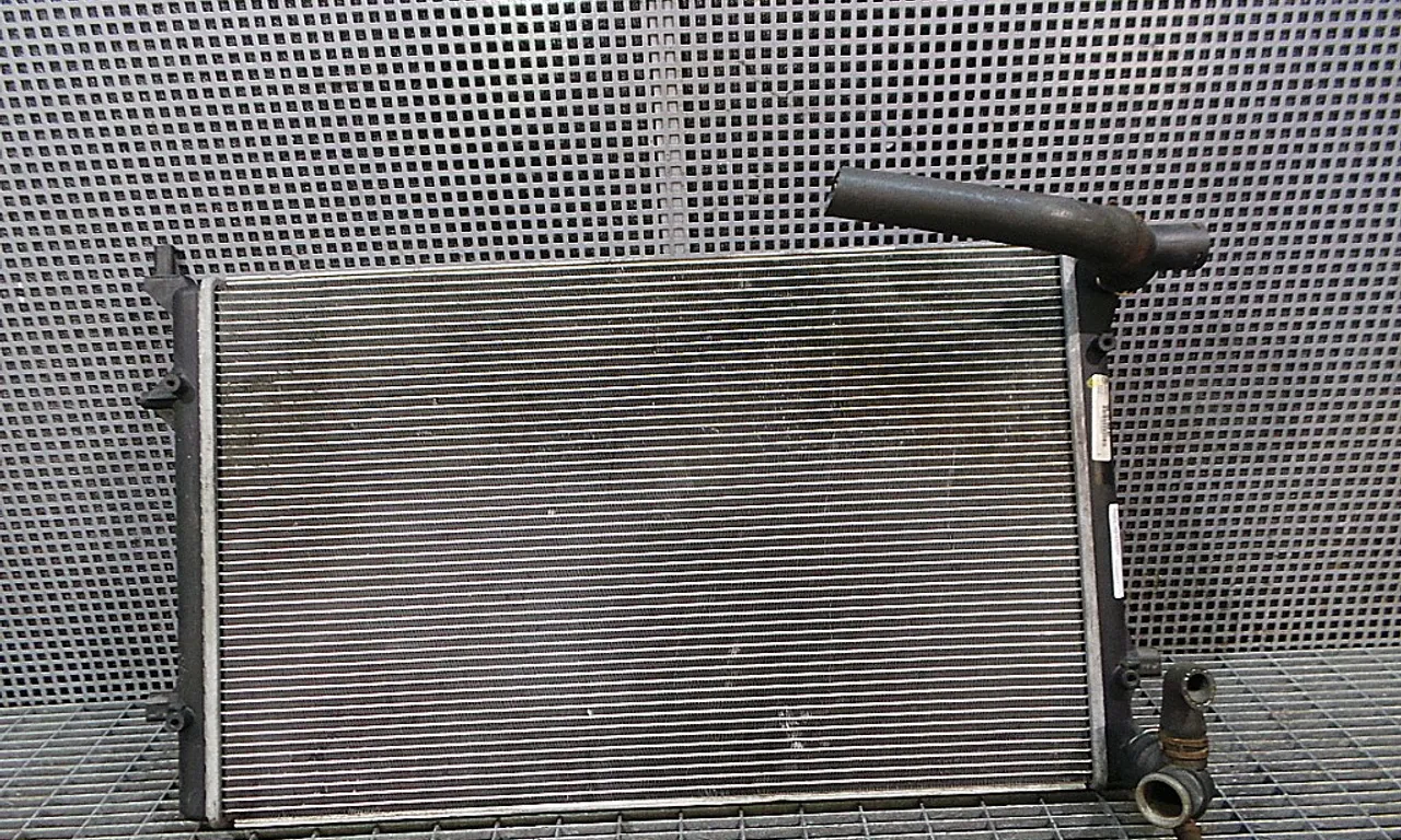 RADIATOR MOTOR VOLKSWAGEN PASSAT B6 2005-2011