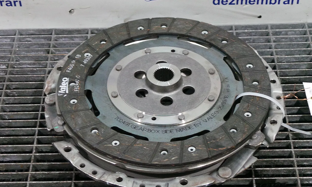 KIT AMBREIAJ VOLKSWAGEN PASSAT B6 2005-2011