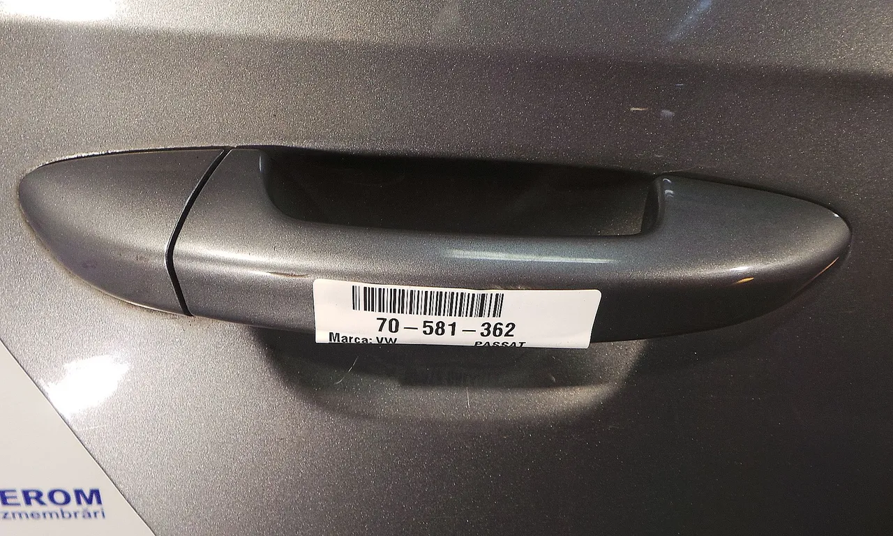 MANER USA SPATE DREAPTA VOLKSWAGEN PASSAT B6 Variant 2005-2011