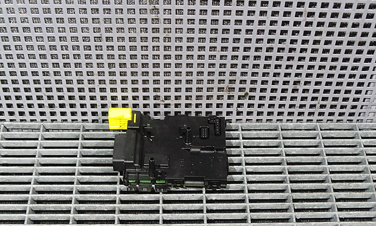MODUL COLOANA VOLAN VOLKSWAGEN PASSAT B6 Variant 2005-2011