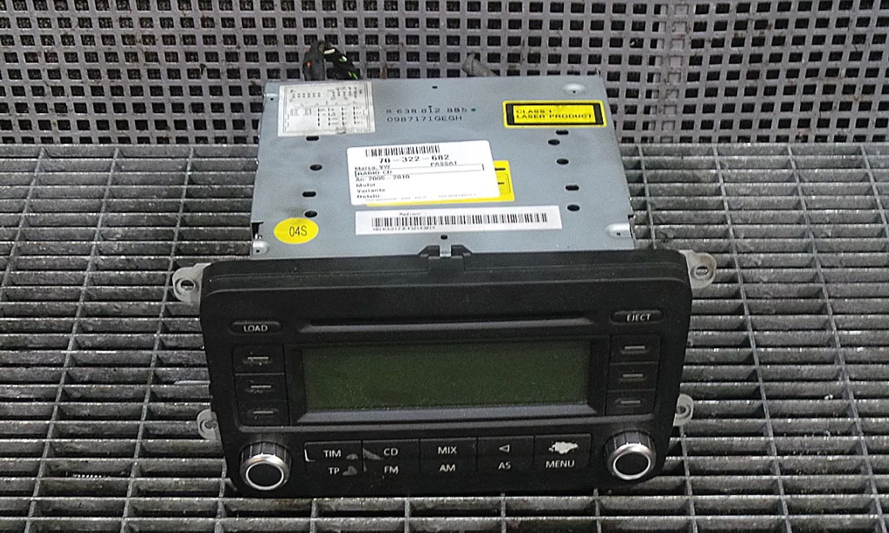 RADIO CD VOLKSWAGEN PASSAT B6 Variant 2005-2011