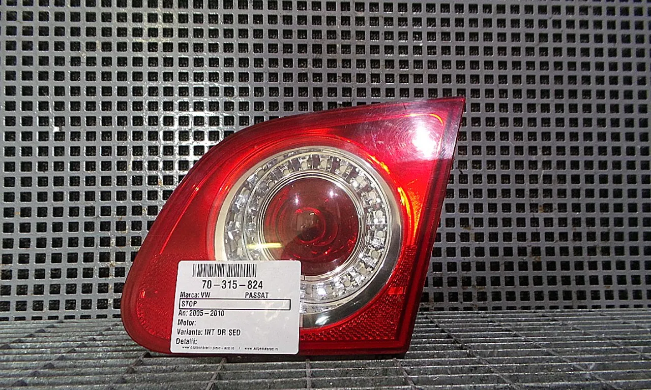 STOP INTERIOR DREAPTA VOLKSWAGEN PASSAT B6 Variant 2005-2011