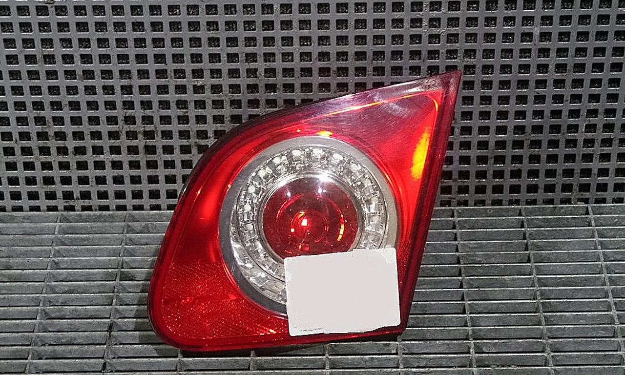 STOP INTERIOR DREAPTA VOLKSWAGEN PASSAT B6 Variant 2005-2011