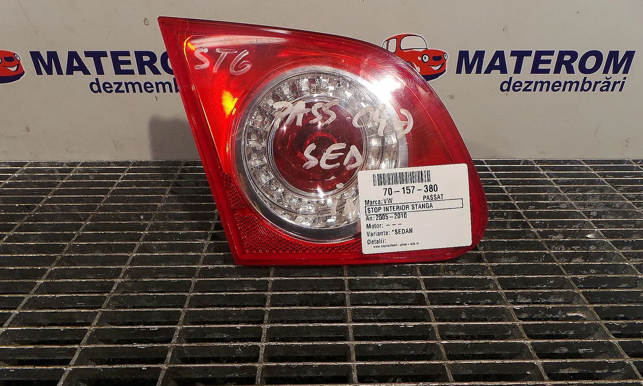 STOP INTERIOR DREAPTA VOLKSWAGEN PASSAT B6 Variant 2005-2011
