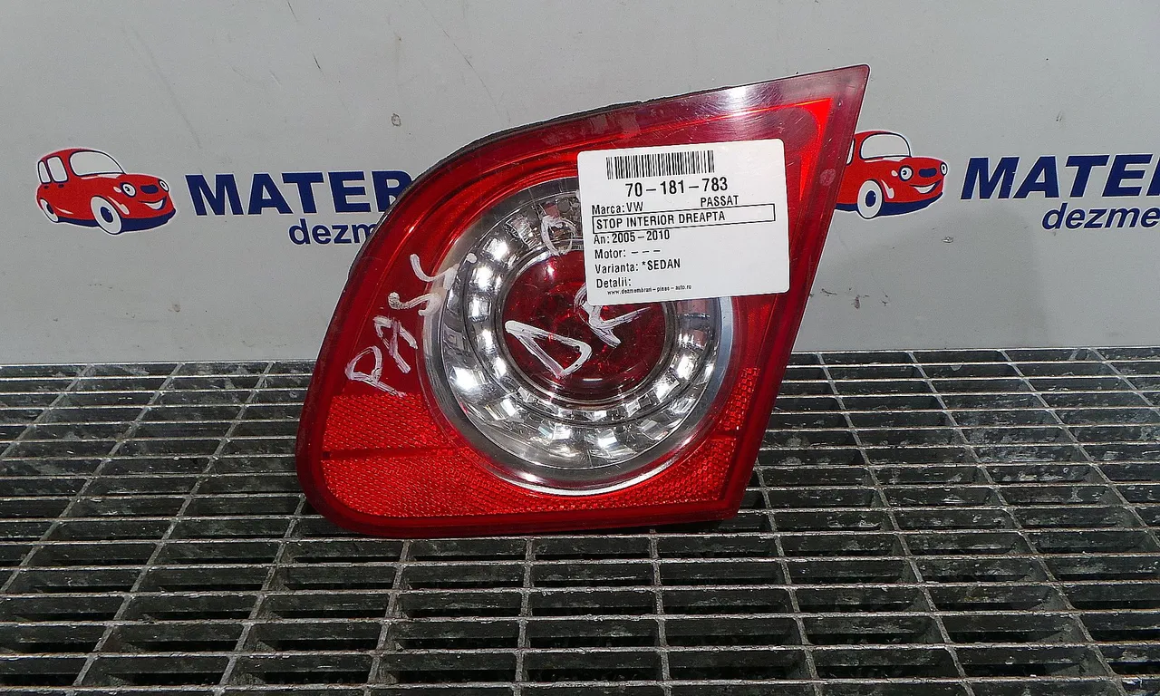 STOP INTERIOR DREAPTA VOLKSWAGEN PASSAT B6 Variant 2005-2011
