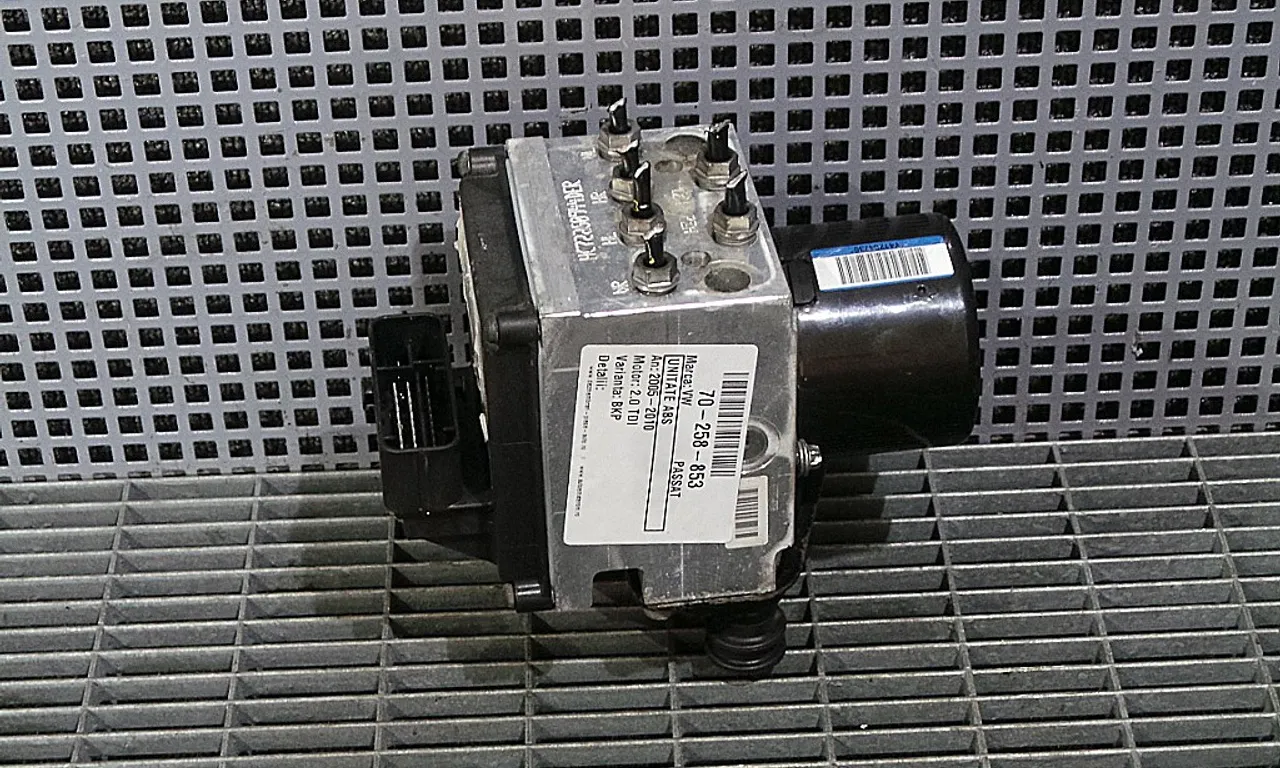 UNITATE ABS VOLKSWAGEN PASSAT B6 Variant 2005-2011