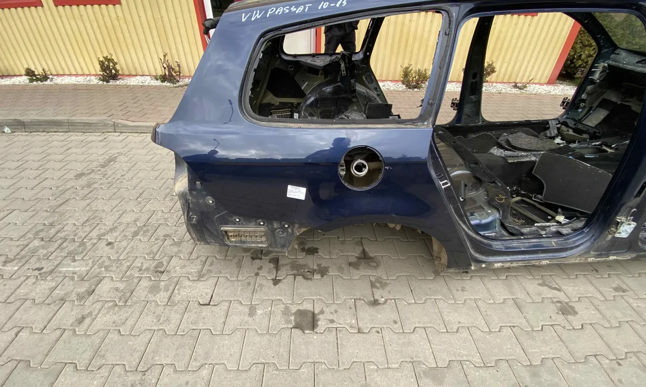 ARIPA SPATE DREAPTA VOLKSWAGEN PASSAT B7 2010-2014