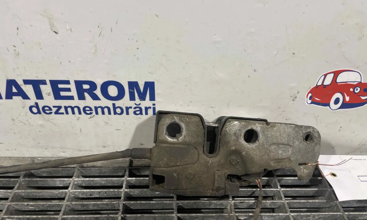 INCUIETOARE CAPOTA FATA VOLKSWAGEN PASSAT B7 2010-2014