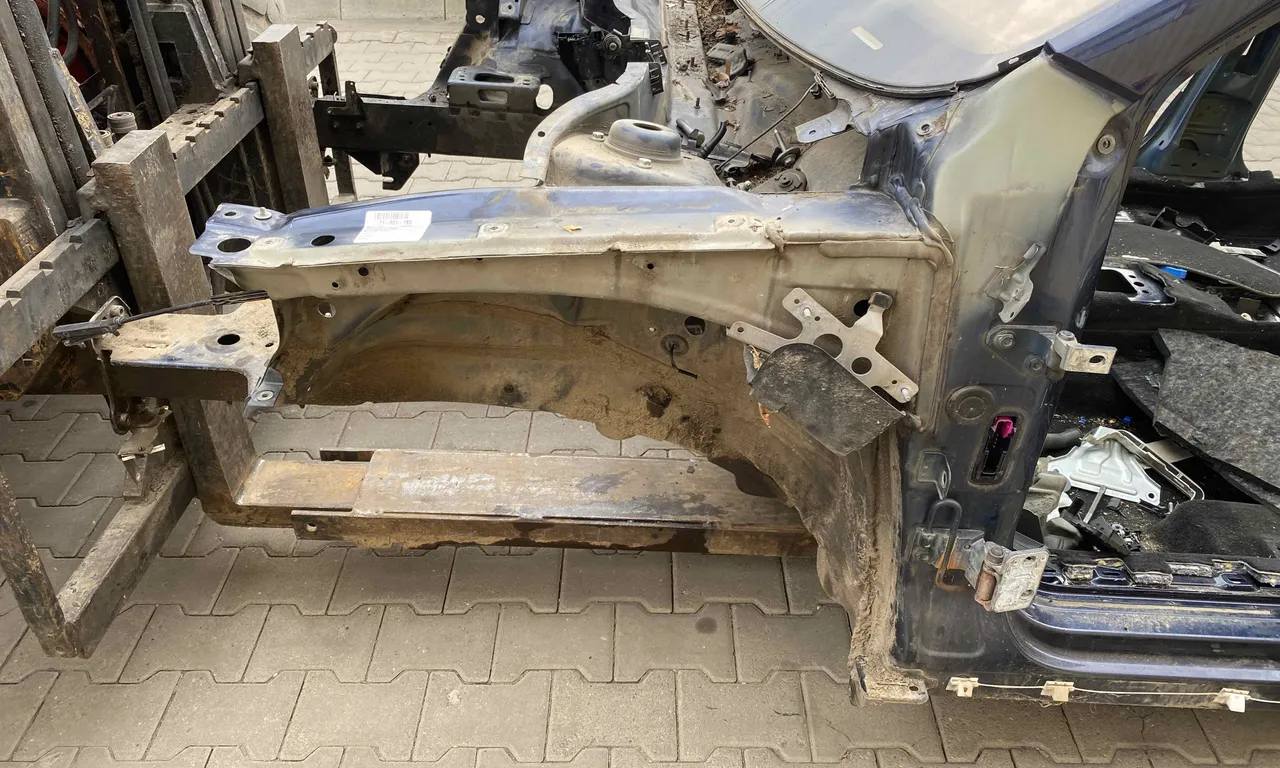 LONJERON STANGA VOLKSWAGEN PASSAT B7 2010-2014