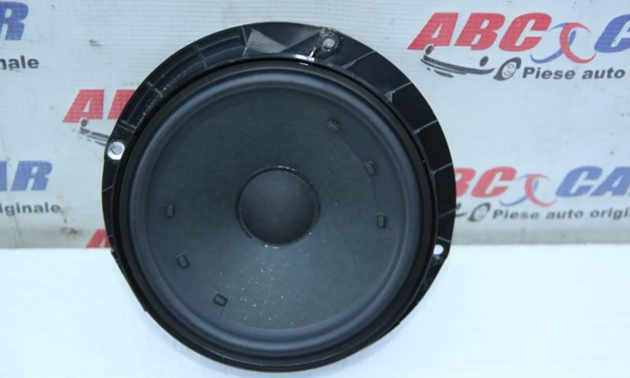 Boxa spate VOLKSWAGEN PASSAT B7 2010-2014