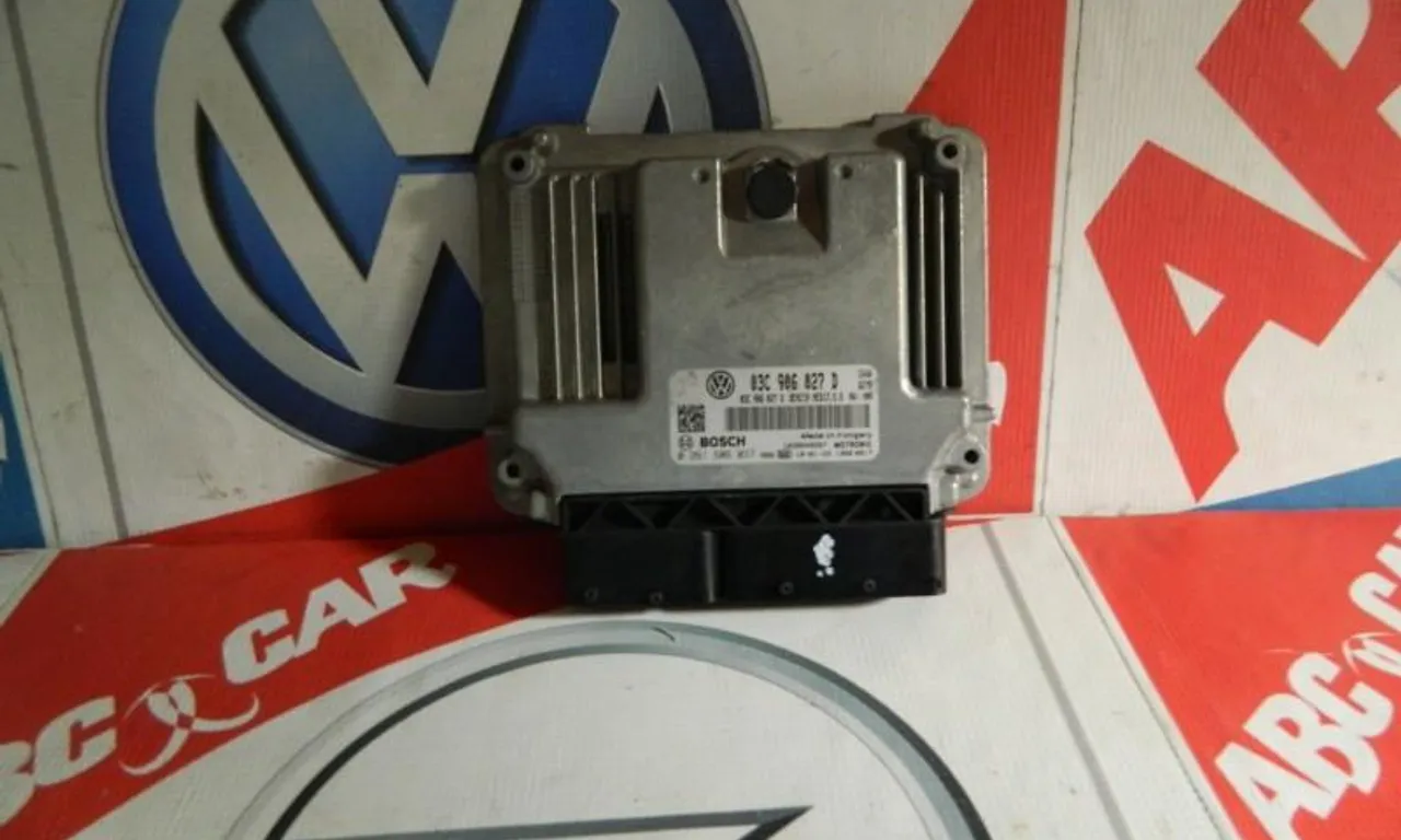 Calculator motor VOLKSWAGEN PASSAT B7 2010-2014