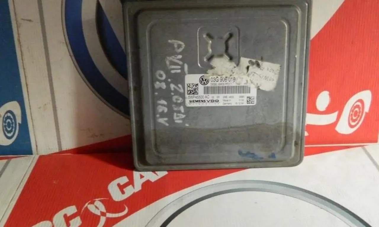 Calculator motor VOLKSWAGEN PASSAT B7 2010-2014