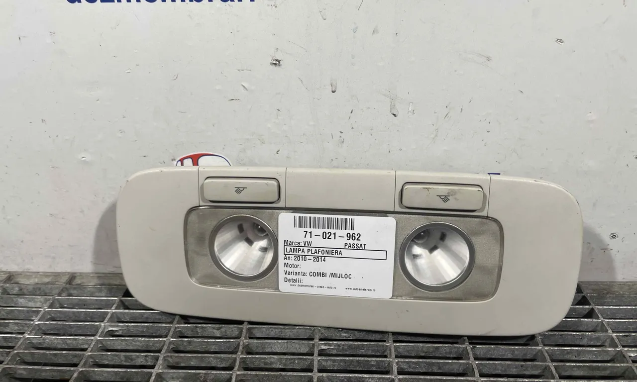 LAMPA PLAFONIERA VOLKSWAGEN PASSAT B7 2010-2014