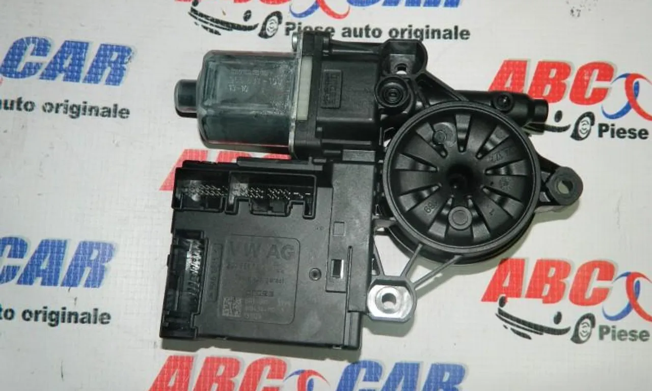 Motoras macara usa dreapta fata VOLKSWAGEN PASSAT B7 2010-2014