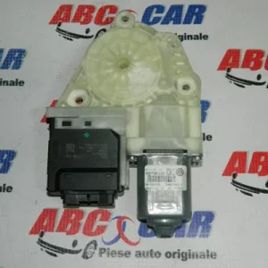 Motoras macara usa dreapta spate