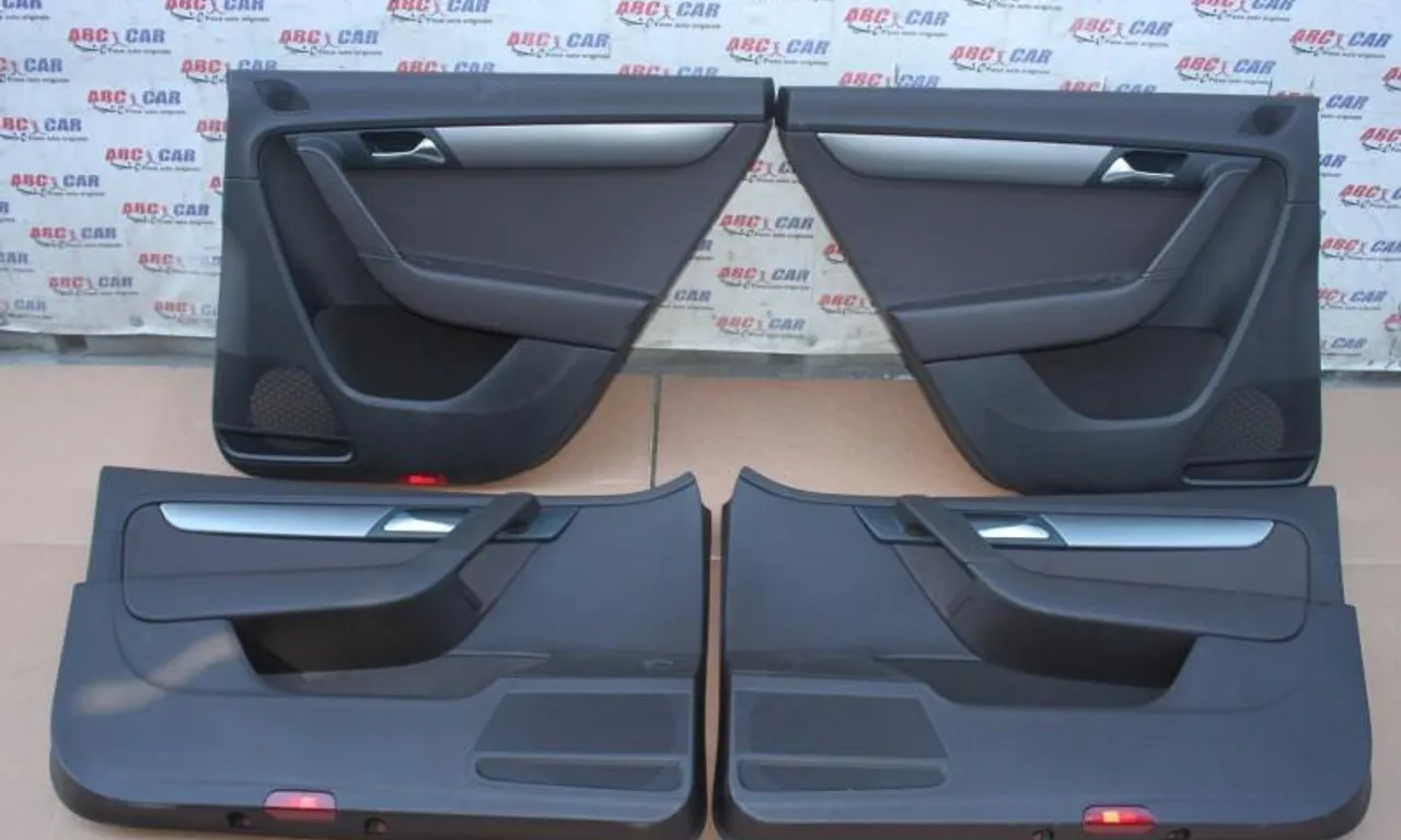 Set tapiterii usi maro inchis VOLKSWAGEN PASSAT B7 2010-2014