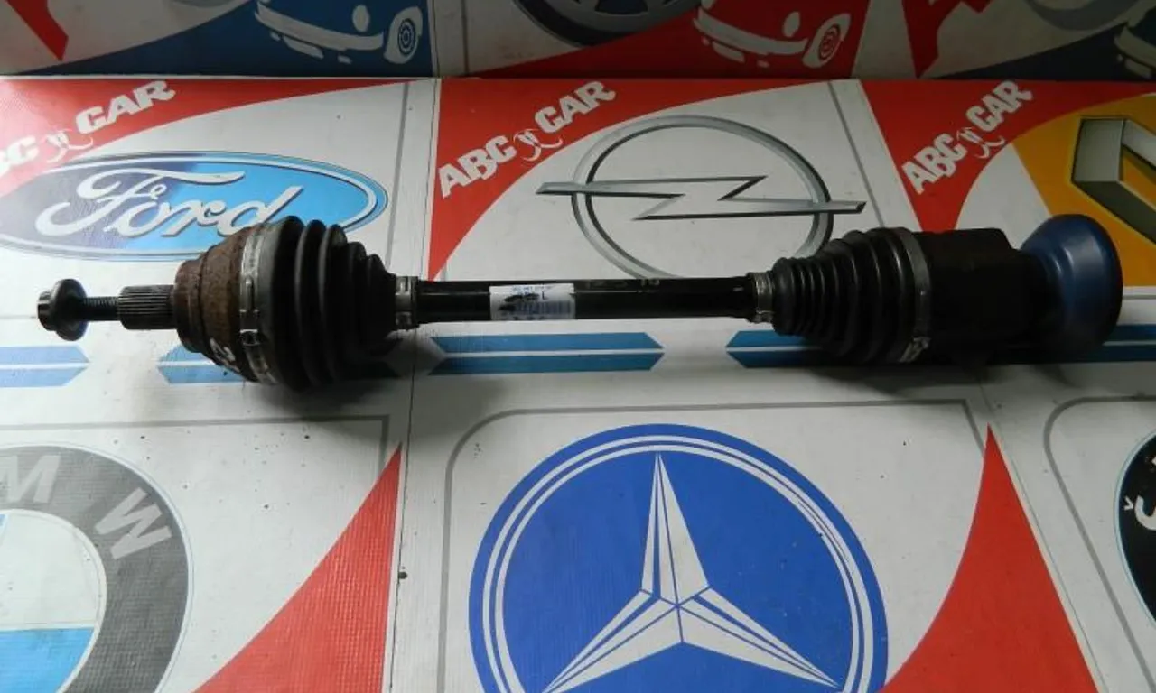 Planetara dreapta fata VOLKSWAGEN PASSAT B7 2010-2014