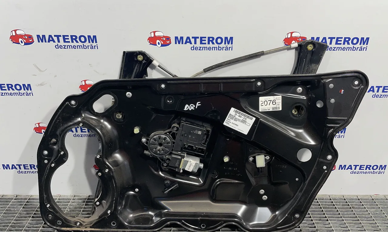 MACARA USA FATA DREAPTA VOLKSWAGEN PASSAT B7 Variant 2010-2015