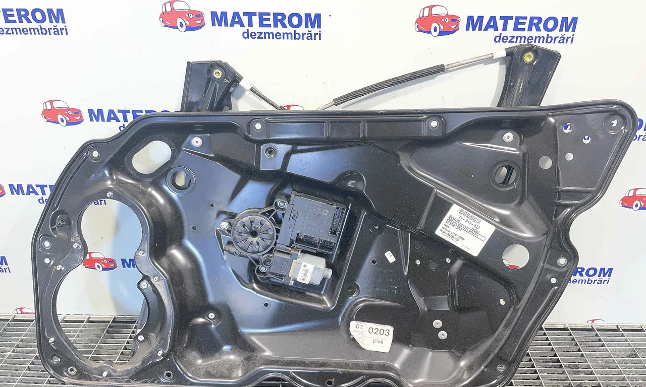 MACARA USA FATA DREAPTA VOLKSWAGEN PASSAT B7 Variant 2010-2015