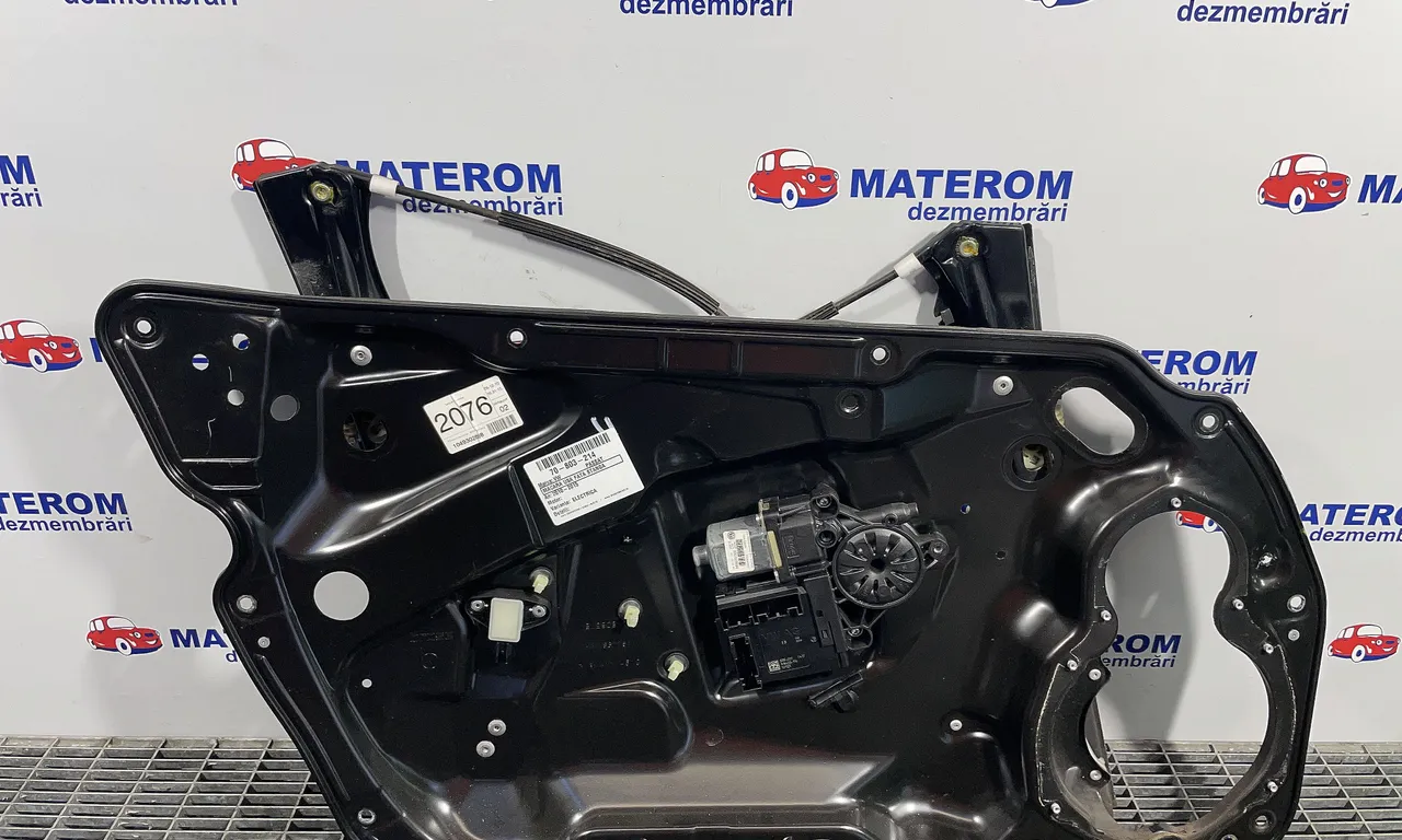 MACARA USA FATA STANGA VOLKSWAGEN PASSAT B7 Variant 2010-2015