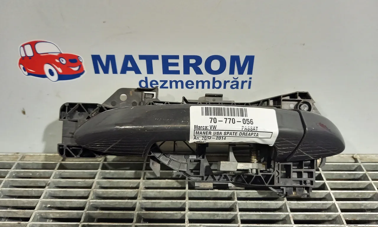 MANER USA SPATE DREAPTA VOLKSWAGEN PASSAT B7 Variant 2010-2015