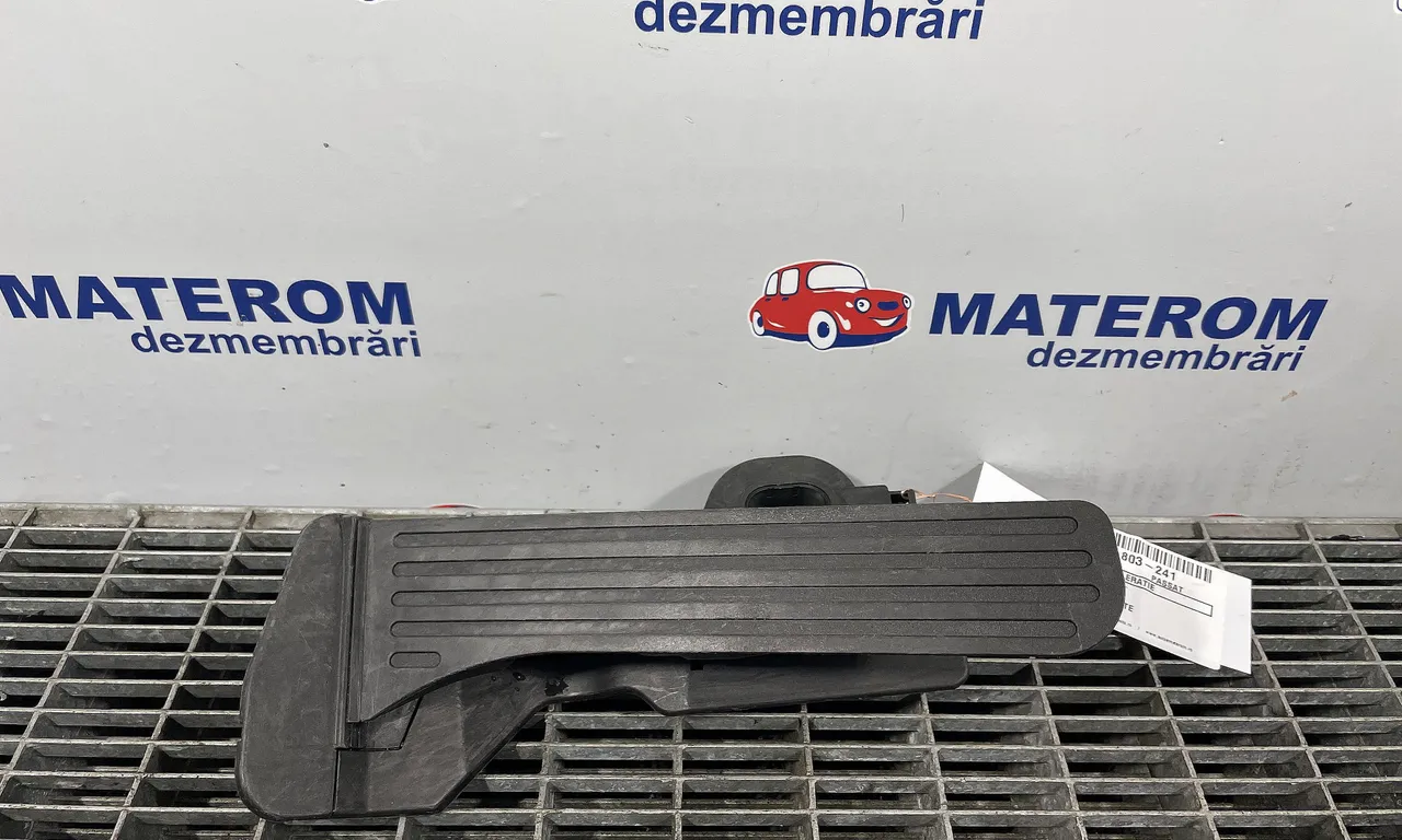 PEDALA ACCELERATIE VOLKSWAGEN PASSAT B7 Variant 2010-2015