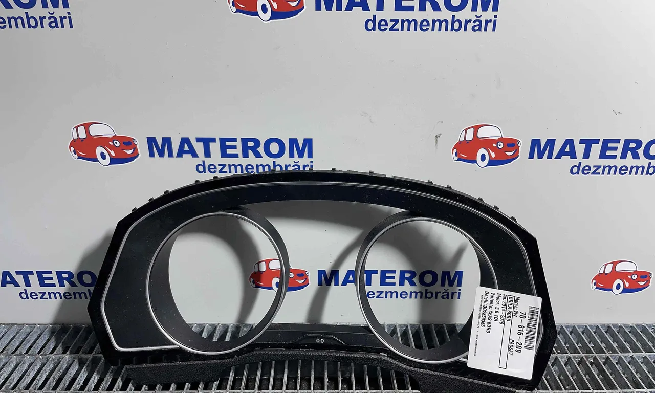 GRILA BORD VOLKSWAGEN PASSAT B8 2014-2019
