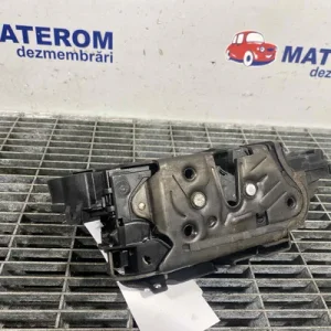 INCUIETOARE USA FATA DREAPTA
