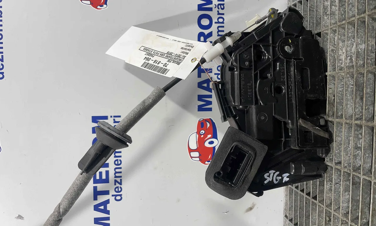 INCUIETOARE USA FATA STANGA VOLKSWAGEN PASSAT B8 2014-2019
