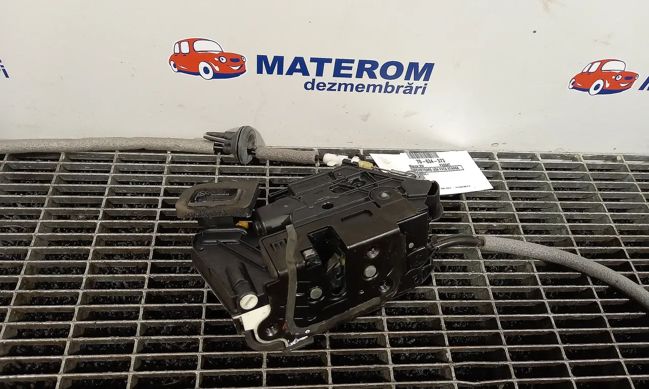 INCUIETOARE USA FATA STANGA VOLKSWAGEN PASSAT B8 2014-2019