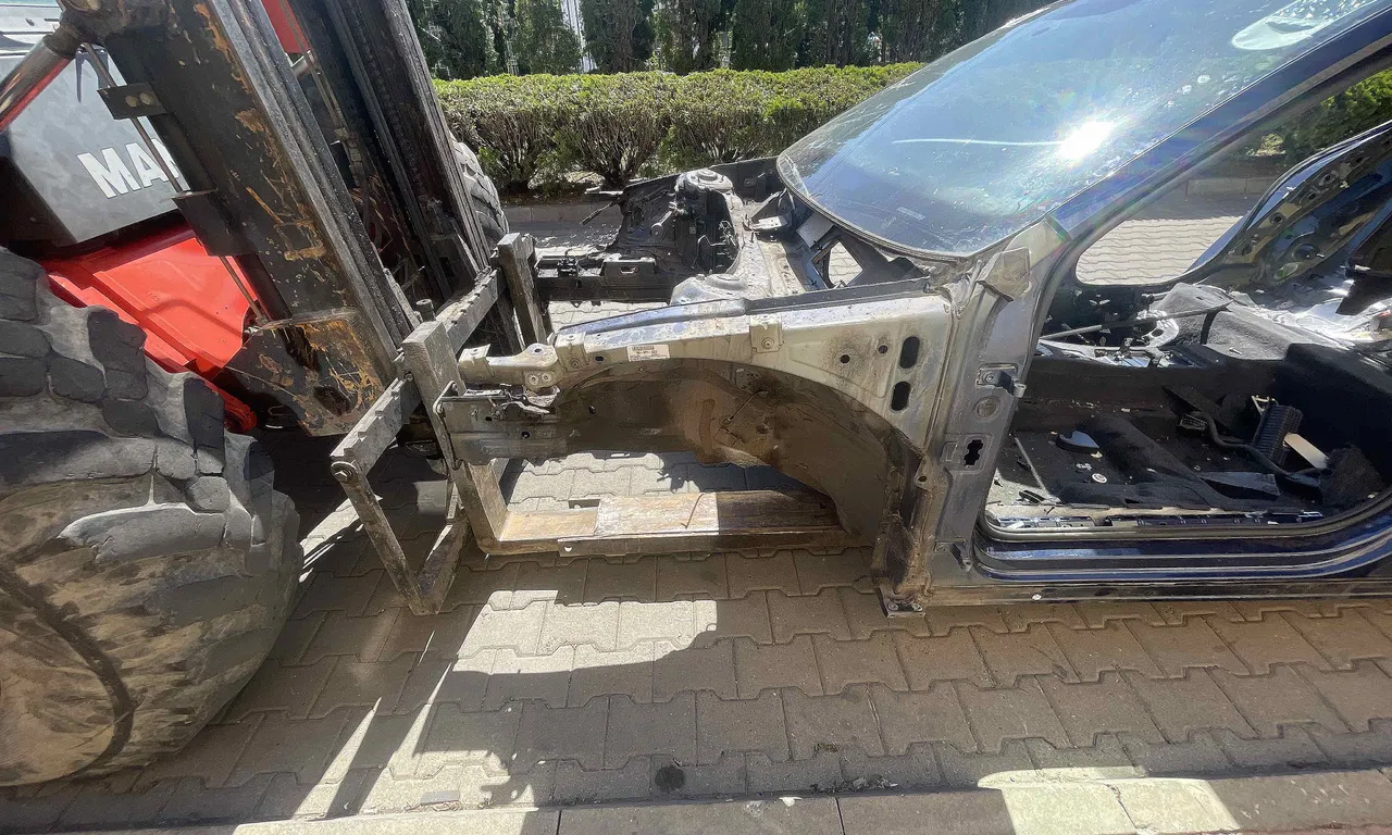 LONJERON STANGA VOLKSWAGEN PASSAT B8 2014-2019
