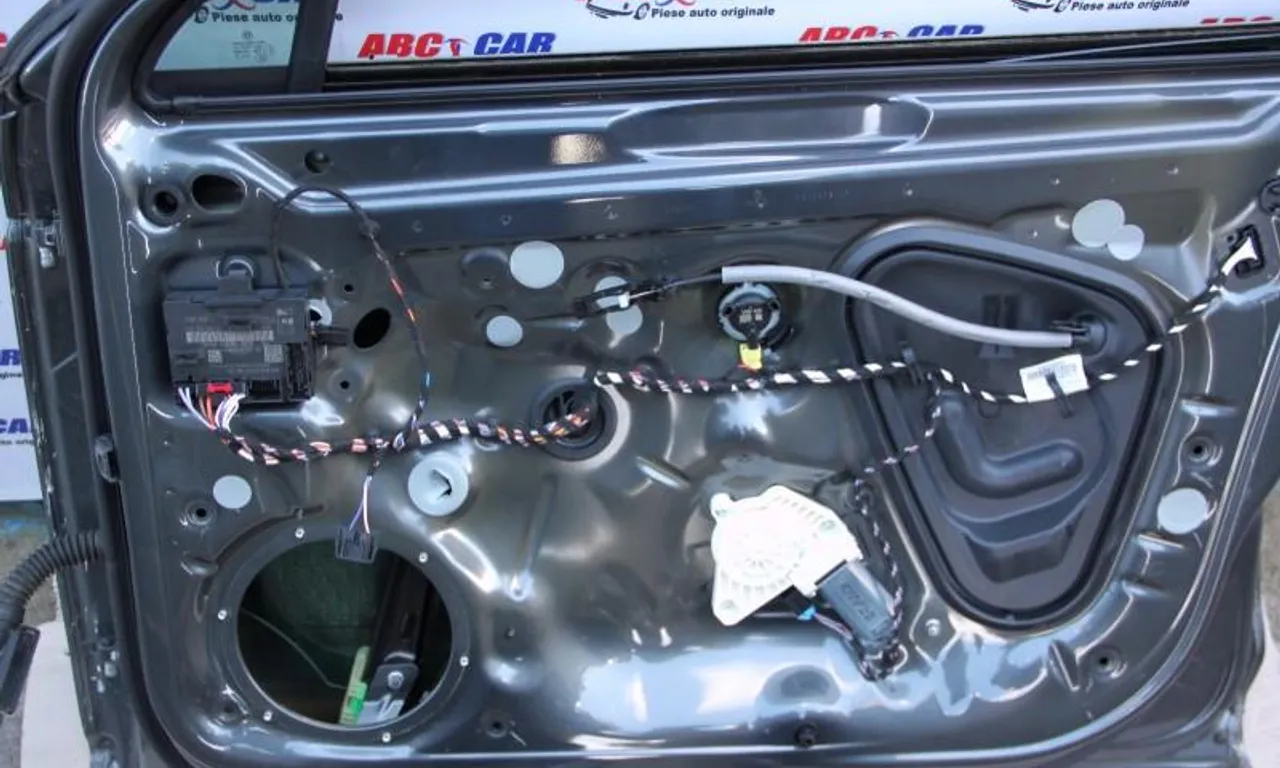 Macara usa dreapta fata VOLKSWAGEN PASSAT B8 2014-null