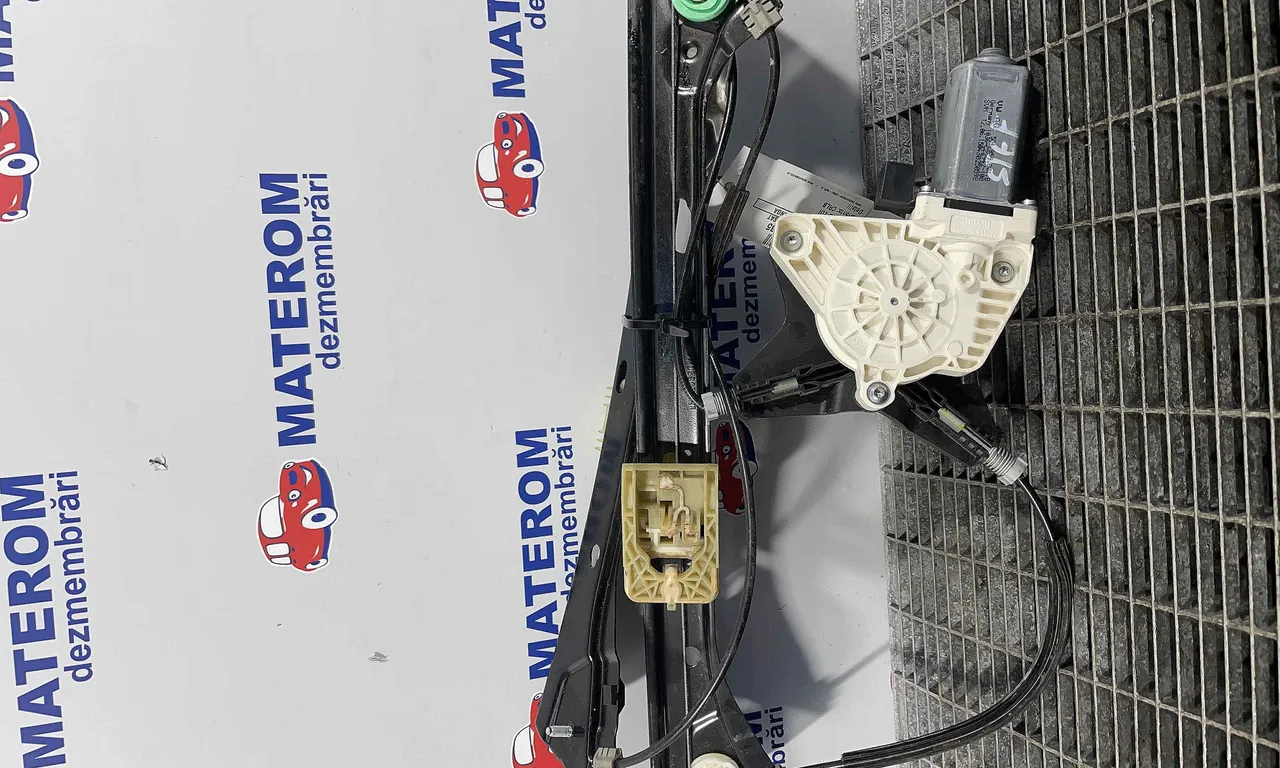 MACARA USA FATA STANGA VOLKSWAGEN PASSAT B8 2014-2019