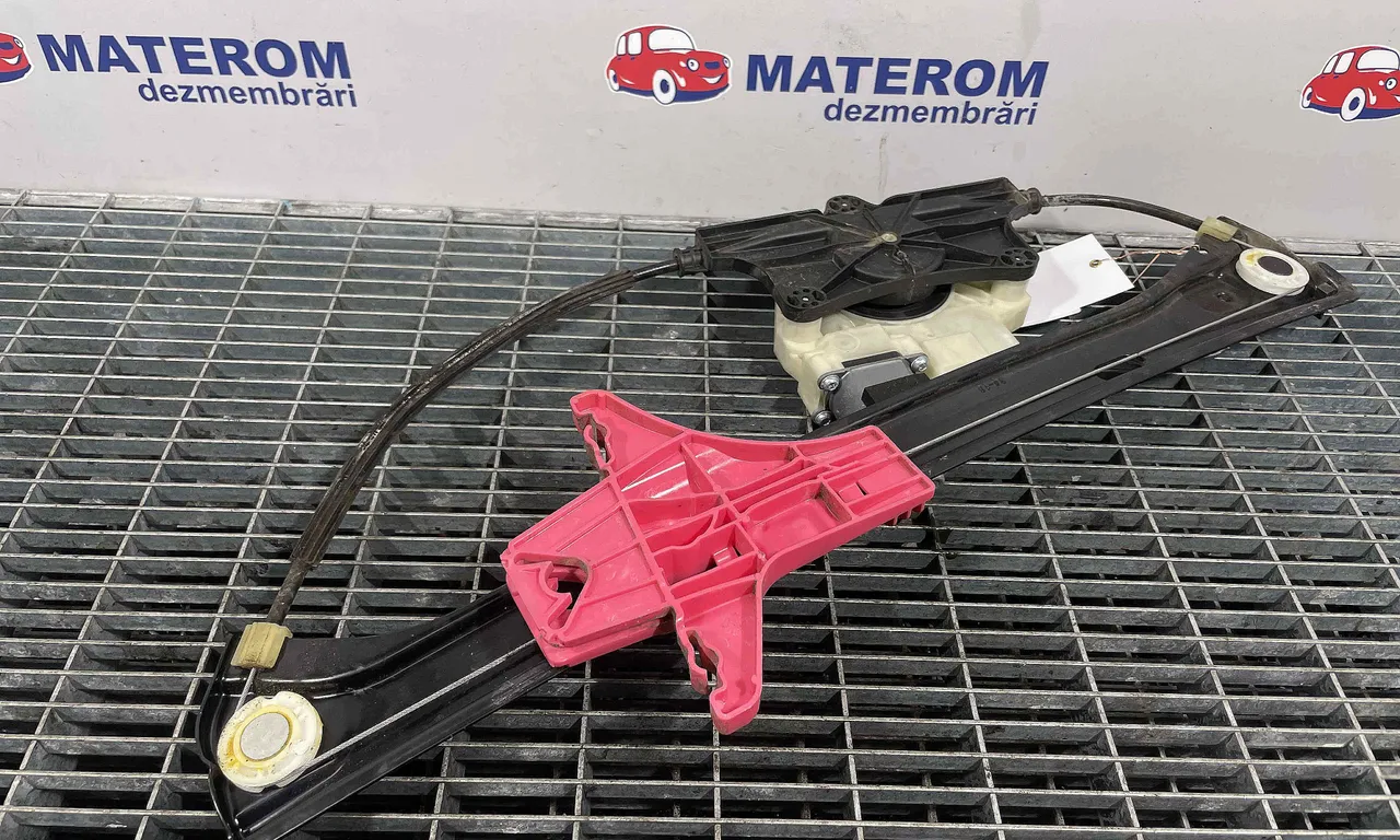 MACARA USA SPATE STANGA VOLKSWAGEN PASSAT B8 2014-2019
