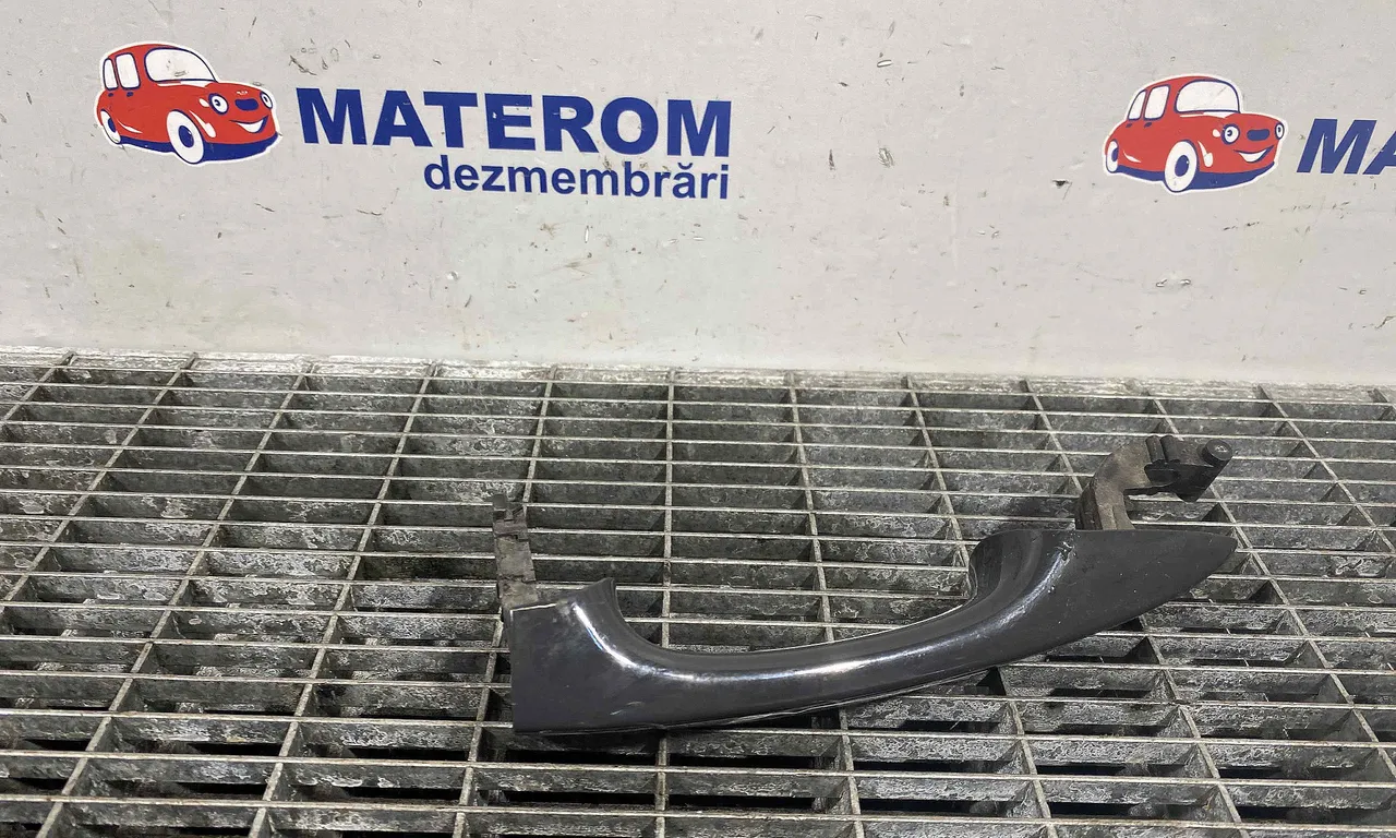 MANER USA SPATE DREAPTA VOLKSWAGEN PASSAT B8 2014-2019