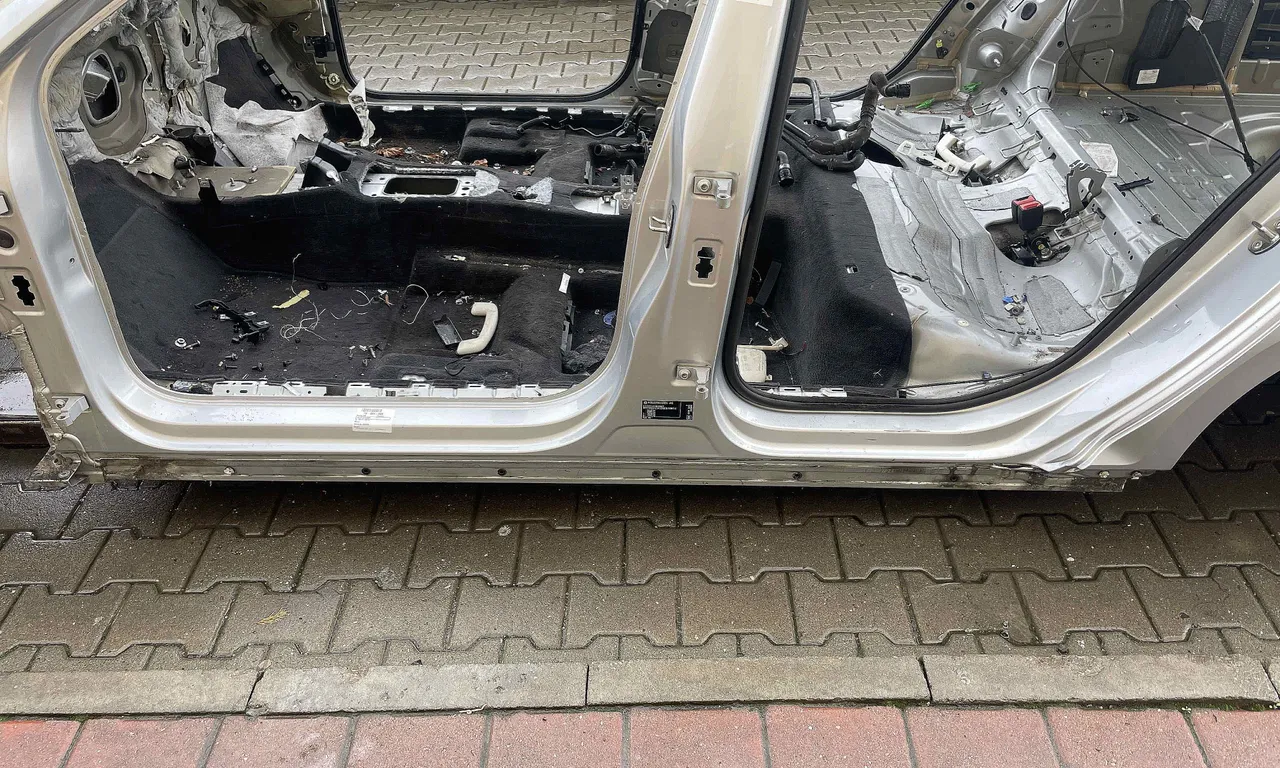 PRAG STANGA VOLKSWAGEN PASSAT B8 2014-2019