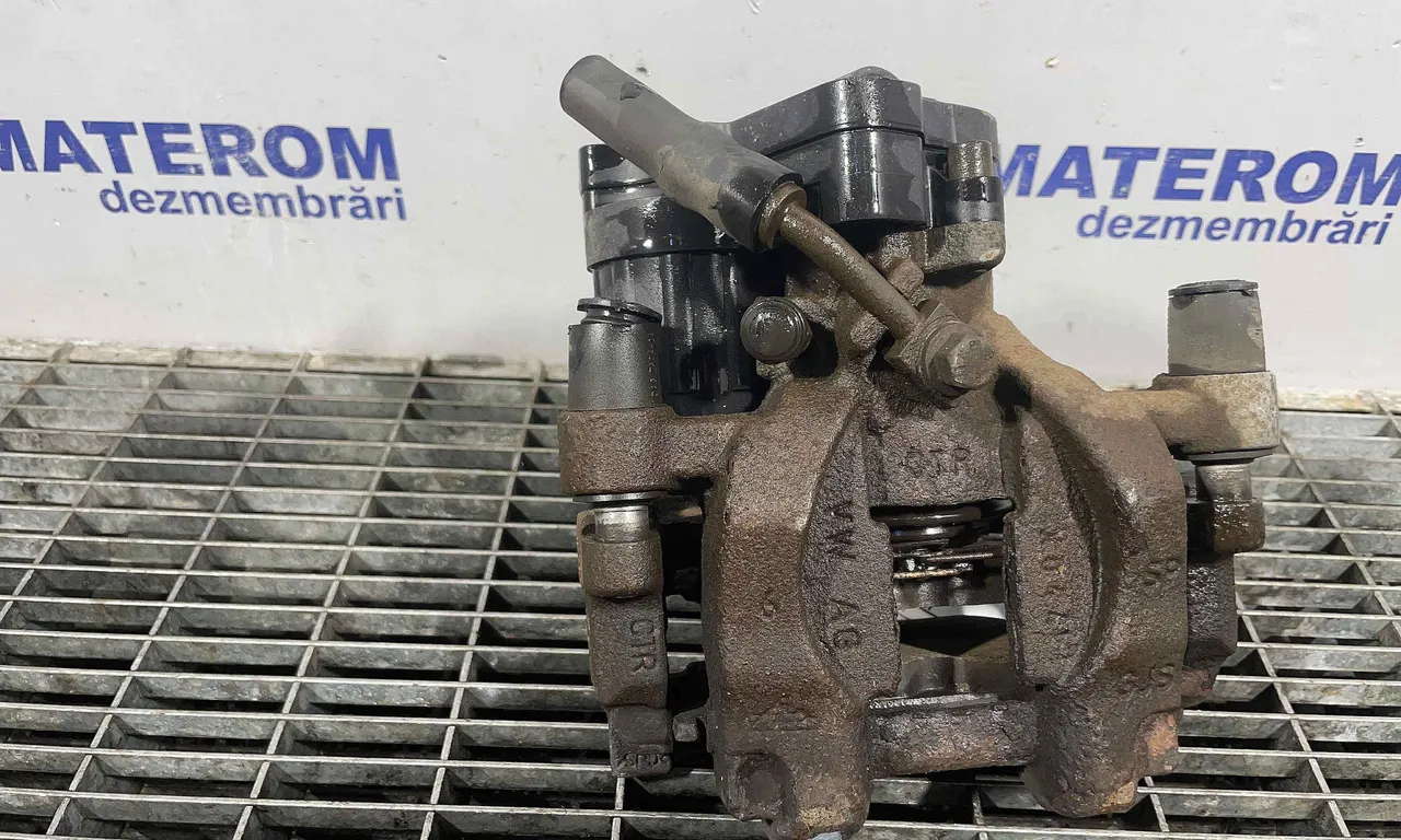 ETRIER SPATE DREAPTA VOLKSWAGEN PASSAT B8 2014-2019