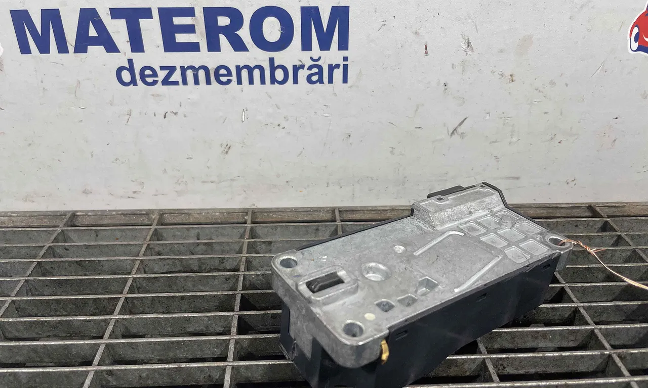 BLOCATOR VOLAN VOLKSWAGEN PASSAT B8 2014-2019
