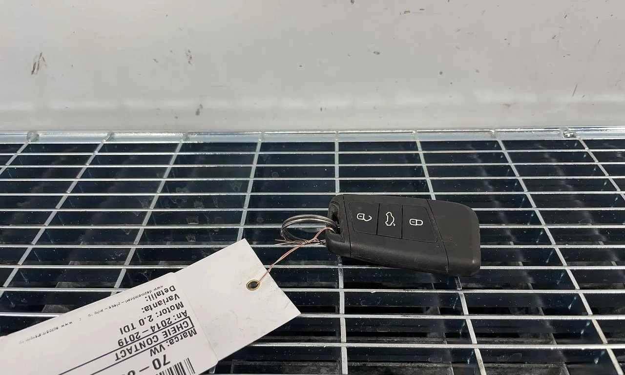 CHEIE CONTACT VOLKSWAGEN PASSAT B8 2014-2019