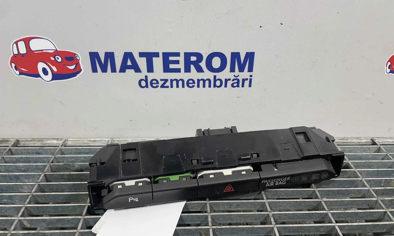 INTRERUPATOR AVARIE VOLKSWAGEN PASSAT B8 2014-2019