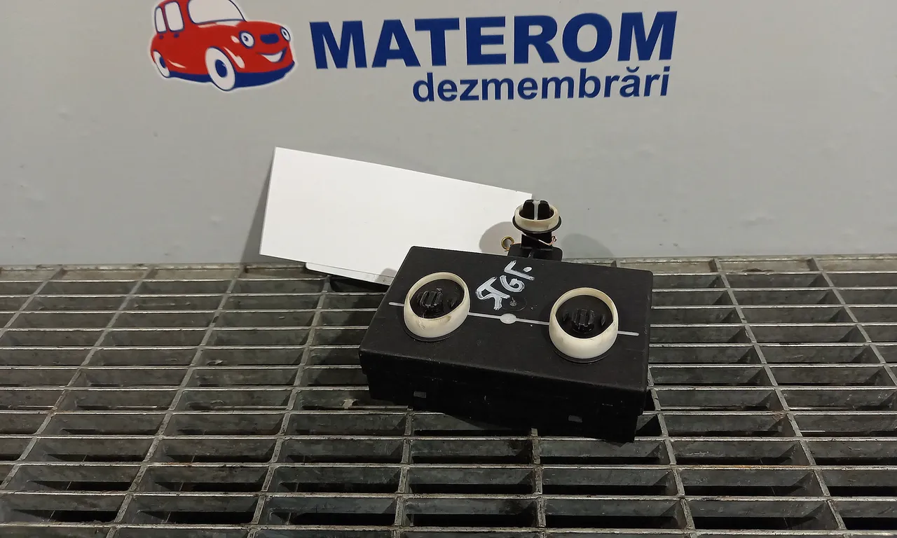 MODUL USA/STANGA FATA VOLKSWAGEN PASSAT B8 2014-2019
