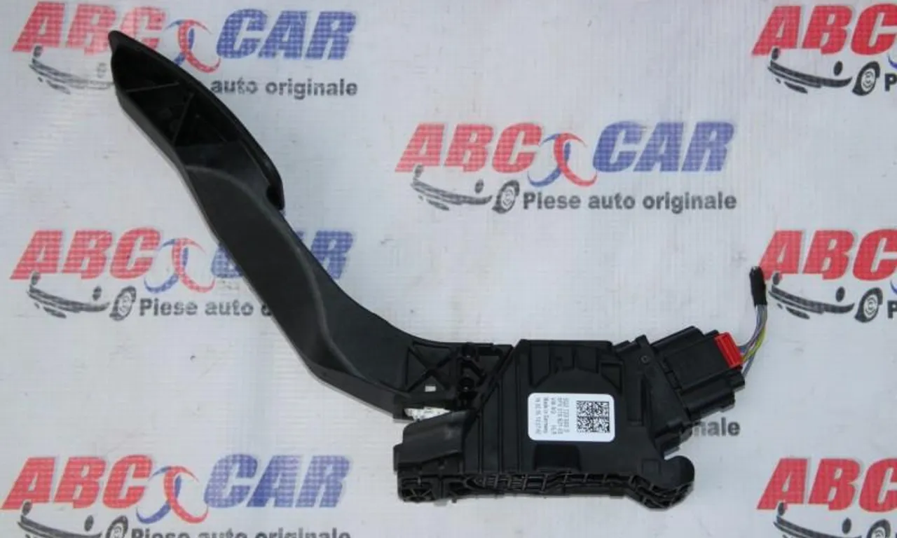 Pedala acceleratie VOLKSWAGEN PASSAT B8 2014-null
