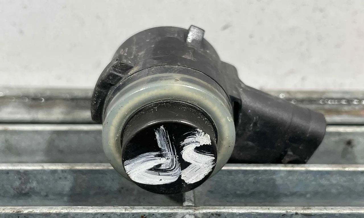 SENZOR PARCARE SPATE VOLKSWAGEN PASSAT B8 2014-2019