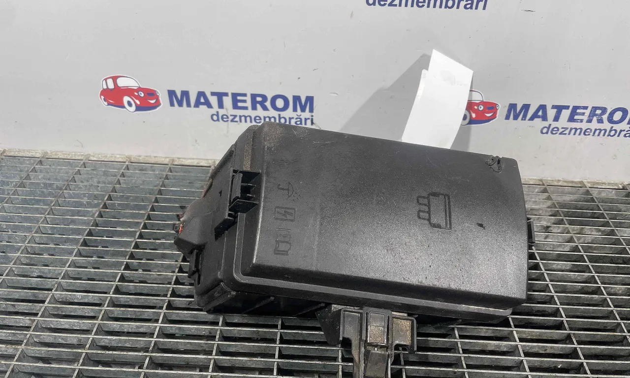 TABLOU SIGURANTE VOLKSWAGEN PASSAT B8 2014-2019