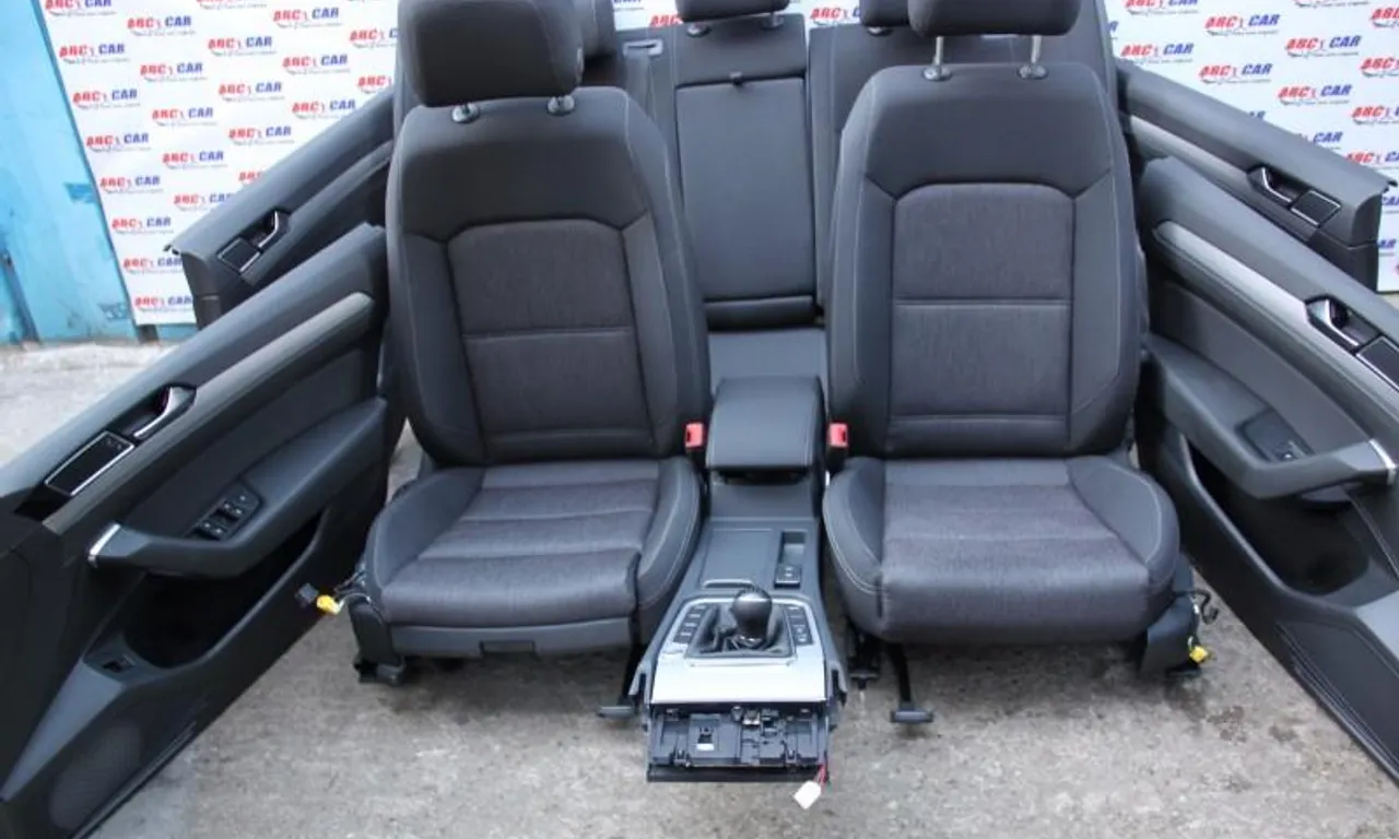 Interior textil complet (ENG) VOLKSWAGEN PASSAT B8 2014-null